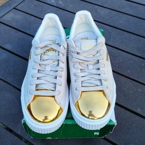 PUMA Women's Suede Gold Toe Platform Sneaker